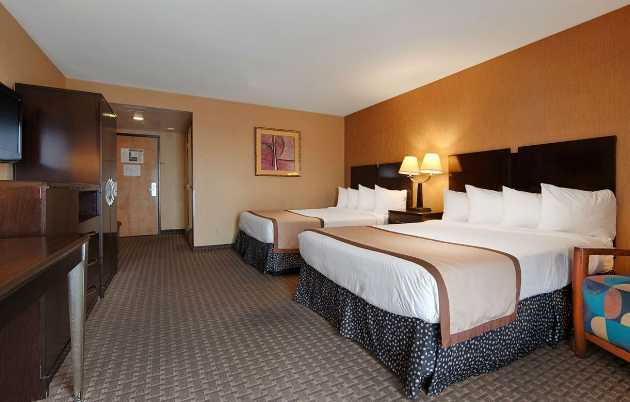 Solarena, Bw Premier Collection, Newport Hotel